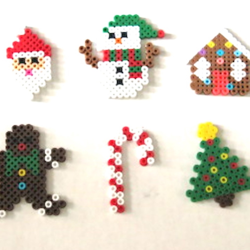 Perler Beads set of 6 Christmas Magnets